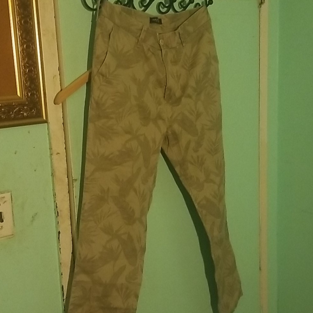 Slim Fit chinos